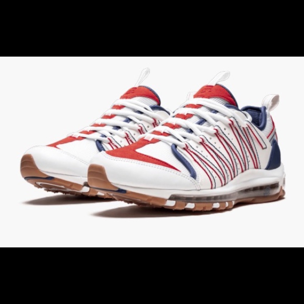 Nike clot
